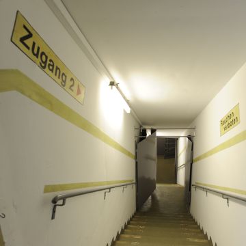 Tickets für Tour 2: Tiefbunker ... 2026-06-28 16:00 am 28.06.2026 - Karten kaufen